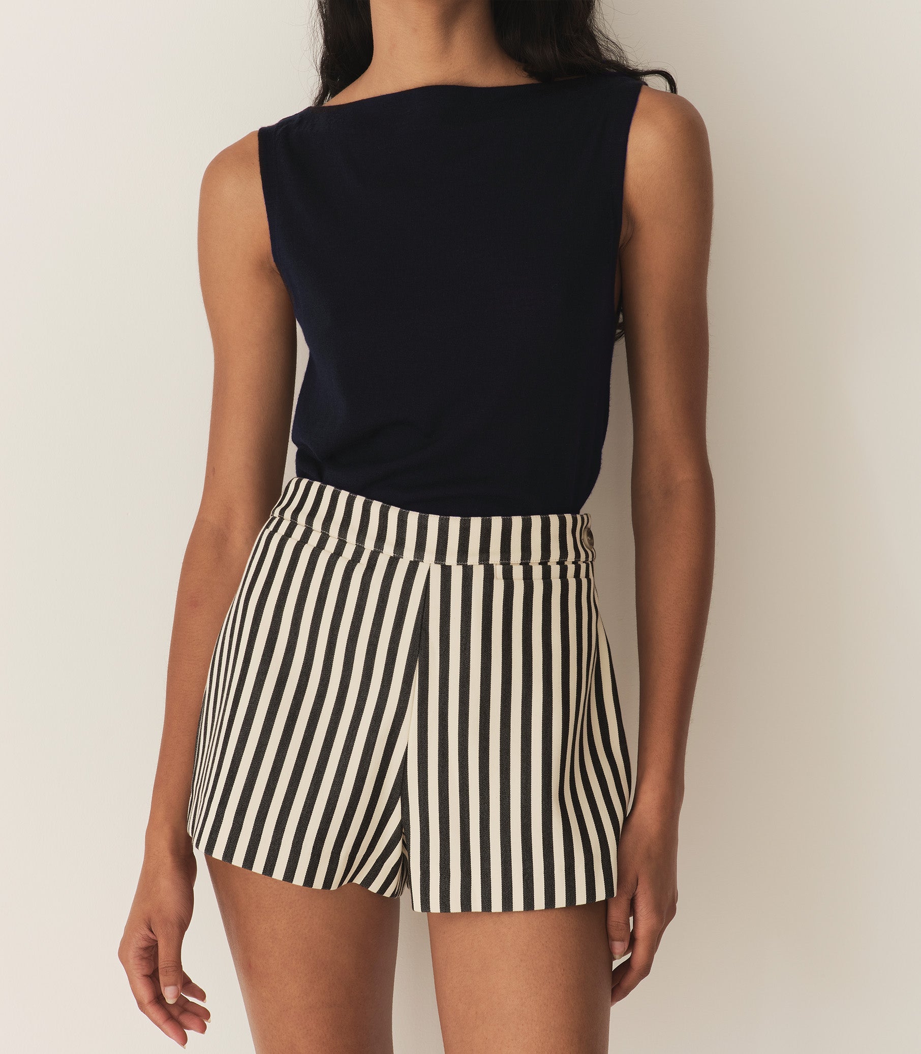HMD -- THORA SHORT -- LISBON STRIPE