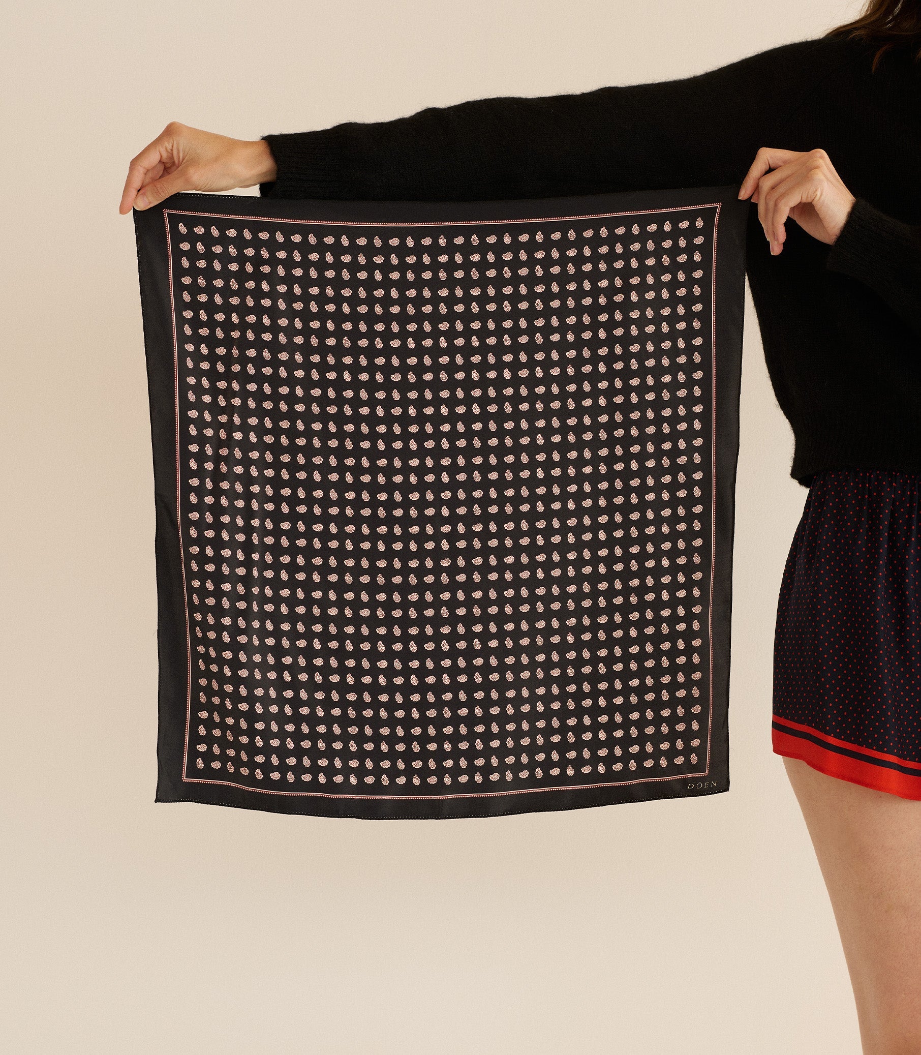 PETIT PENNY BANDANA -- CARDINALE FOULARD